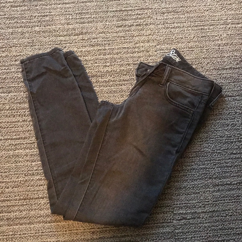 Grey skinny jeans with vintage wash